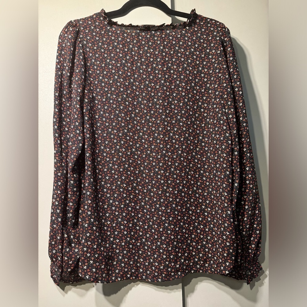 NEW Loft Ruffle Trim Blouse - Picture 2 of 6